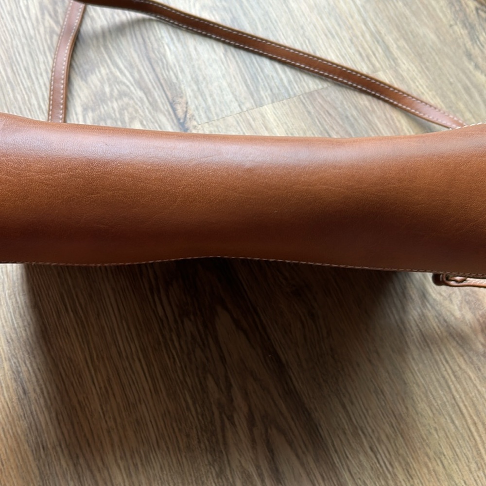 Dooney & Bourke  Vintage Two-Tone Leather Shoulder Bag - Picture 3 of 5